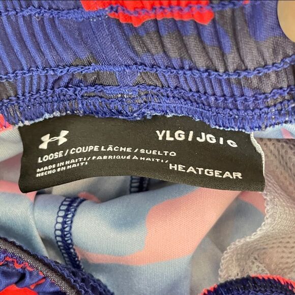 Under Armour Boys Printed Orange, Navy, and Black Printed Camo Shorts Size Large - Picture 4 of 6